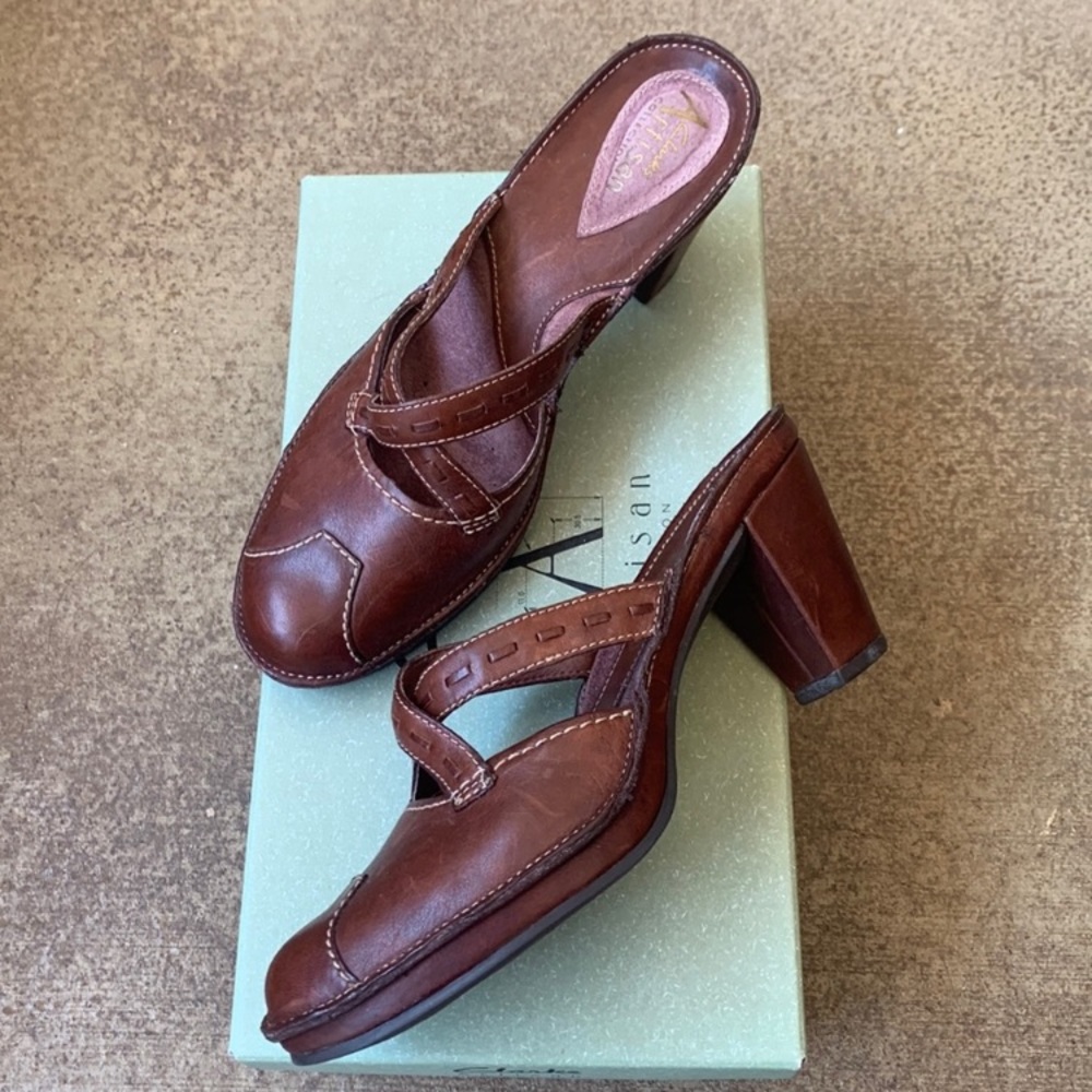 Clarks Diane Mule Size 6